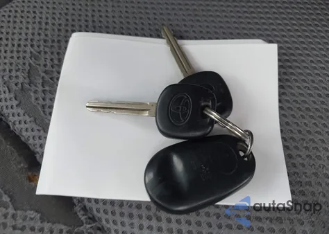 2005 Toyota Tacoma Base V6 из США, поврежденный, VIN 5TELU42N95Z053076